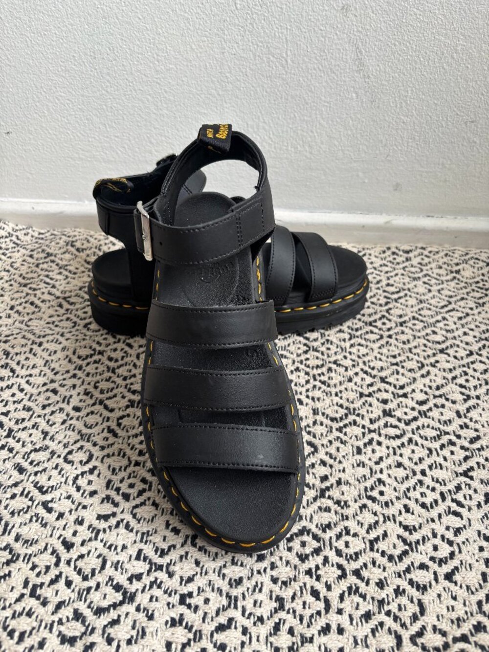 Gently used Dr. Martens Womens Blaire Fisherman Sandal, Black Hydro Leather, 8 - Picture 2 of 5